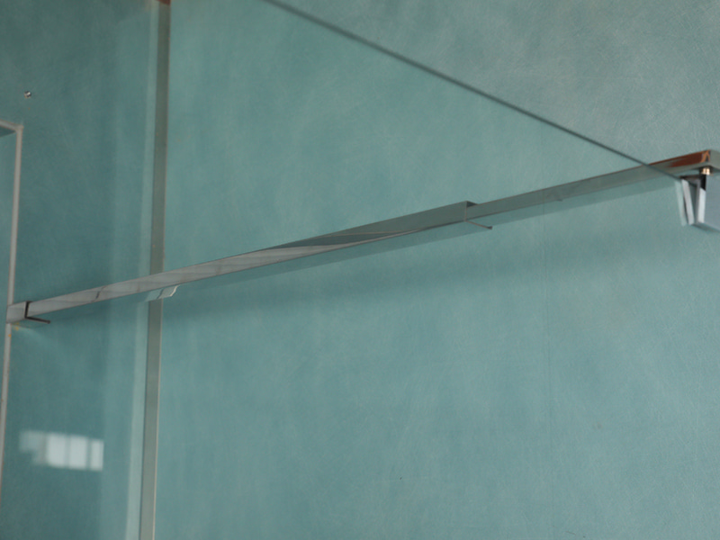 Box Doccia Girevole RSQA, Vetro Temperato Trasparente, Profilo in Alluminio Cromato, Maniglia Doppi Fori, Con Vassoio Box Doccia Girevole RSQA, Vetro Temperato Trasparente, Profilo in Alluminio Cromato, Maniglia Doppi Fori, Con Vassoio