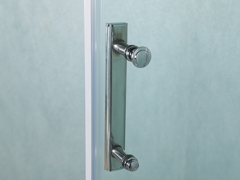 Box doccia LD Pivot con profilo in alluminio cromato Box doccia LD Pivot con profilo in alluminio cromato