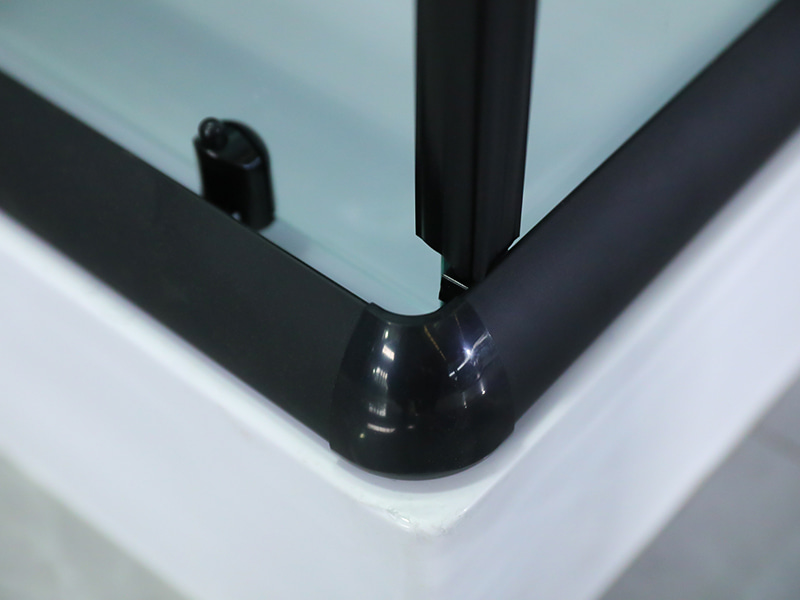 Box Doccia RE Scorrevole, Vetro Temperato Trasparente Con Stampa, Profilo In Alluminio Nero, Maniglia Doppi Fori, Con Vassoio Box Doccia RE Scorrevole, Vetro Temperato Trasparente Con Stampa, Profilo In Alluminio Nero, Maniglia Doppi Fori, Con Vassoio