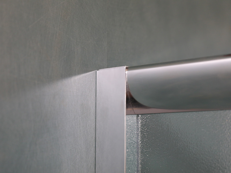 Box Doccia RE Scorrevole, Vetro Temperato Opaco, Profilo in Alluminio Cromato, Maniglia Doppi Fori, Con Vassoio Box Doccia RE Scorrevole, Vetro Temperato Opaco, Profilo in Alluminio Cromato, Maniglia Doppi Fori, Con Vassoio