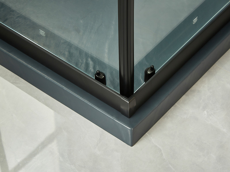 Box Doccia Scorrevole SQ, Vetro Temperato Trasparente, Profilo in Alluminio Nero, Maniglia Doppi Fori, Con Vassoio Box Doccia Scorrevole SQ, Vetro Temperato Trasparente, Profilo in Alluminio Nero, Maniglia Doppi Fori, Con Vassoio