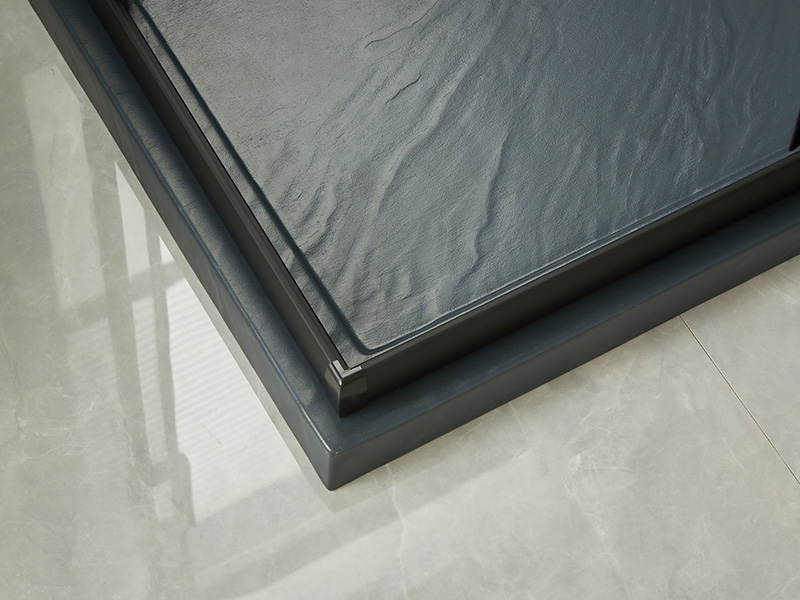 Box Doccia Scorrevole SQ, Vetro Temperato Trasparente, Profilo in Alluminio Nero, Maniglia Doppi Fori, Con Vassoio Box Doccia Scorrevole SQ, Vetro Temperato Trasparente, Profilo in Alluminio Nero, Maniglia Doppi Fori, Con Vassoio