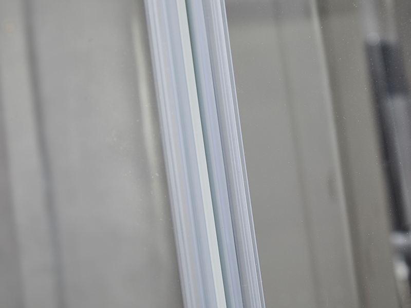 Box Doccia Scorrevole SE, Vetro Temperato Trasparente, Profilo in Alluminio Cromato, Maniglia Doppi Fori, Senza Vassoio Box Doccia Scorrevole SE, Vetro Temperato Trasparente, Profilo in Alluminio Cromato, Maniglia Doppi Fori, Senza Vassoio