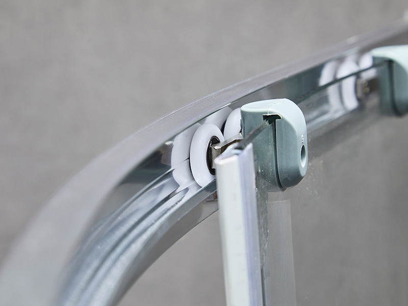 Box Doccia Scorrevole SE, Vetro Temperato Trasparente, Profilo in Alluminio Cromato, Maniglia Doppi Fori, Senza Vassoio Box Doccia Scorrevole SE, Vetro Temperato Trasparente, Profilo in Alluminio Cromato, Maniglia Doppi Fori, Senza Vassoio